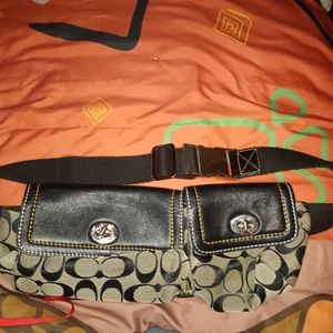 Couch Double Pocket Belt Bag